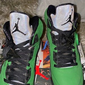 Jordan 5 oregon ducks size 8 ds